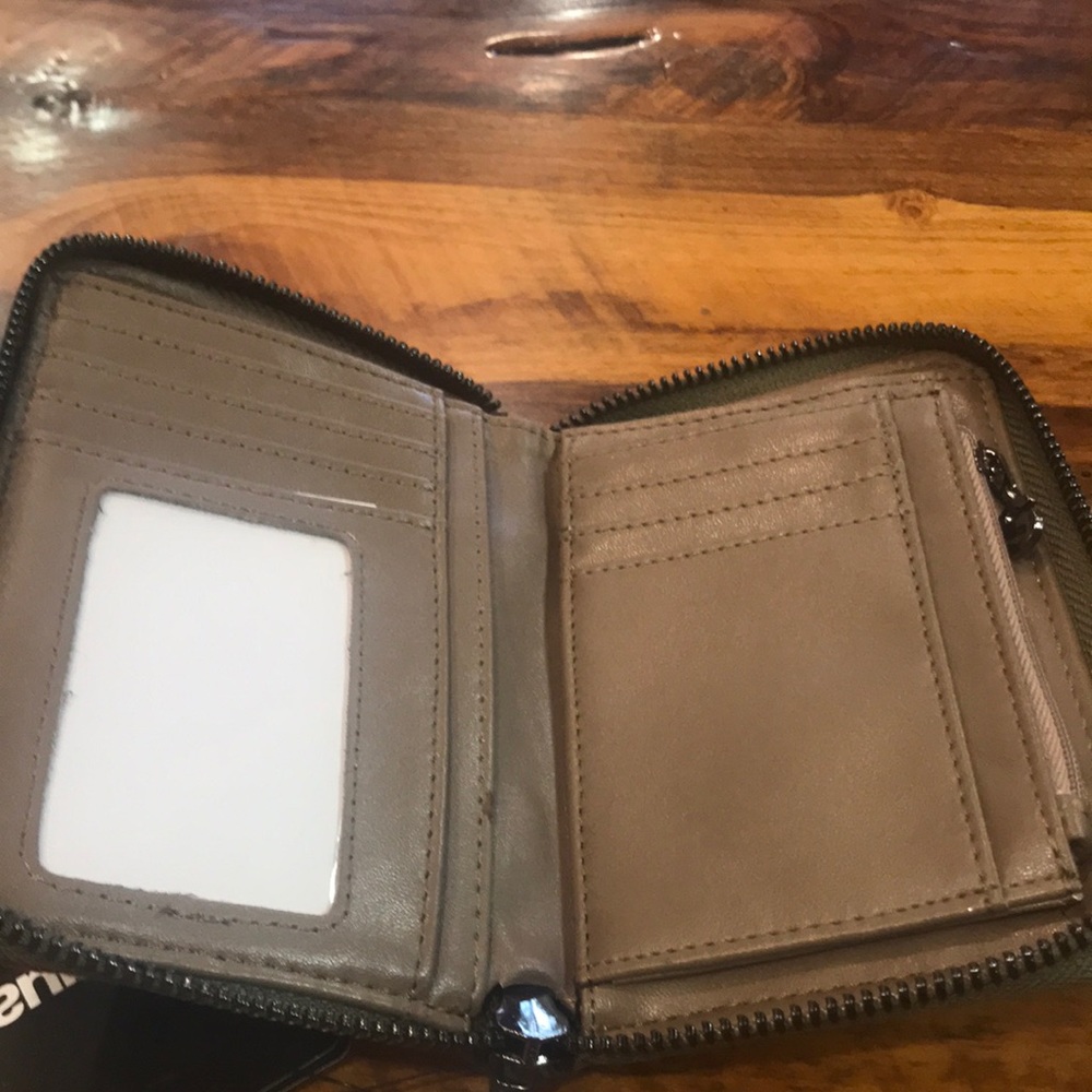 Wallet - Picture 4 of 6